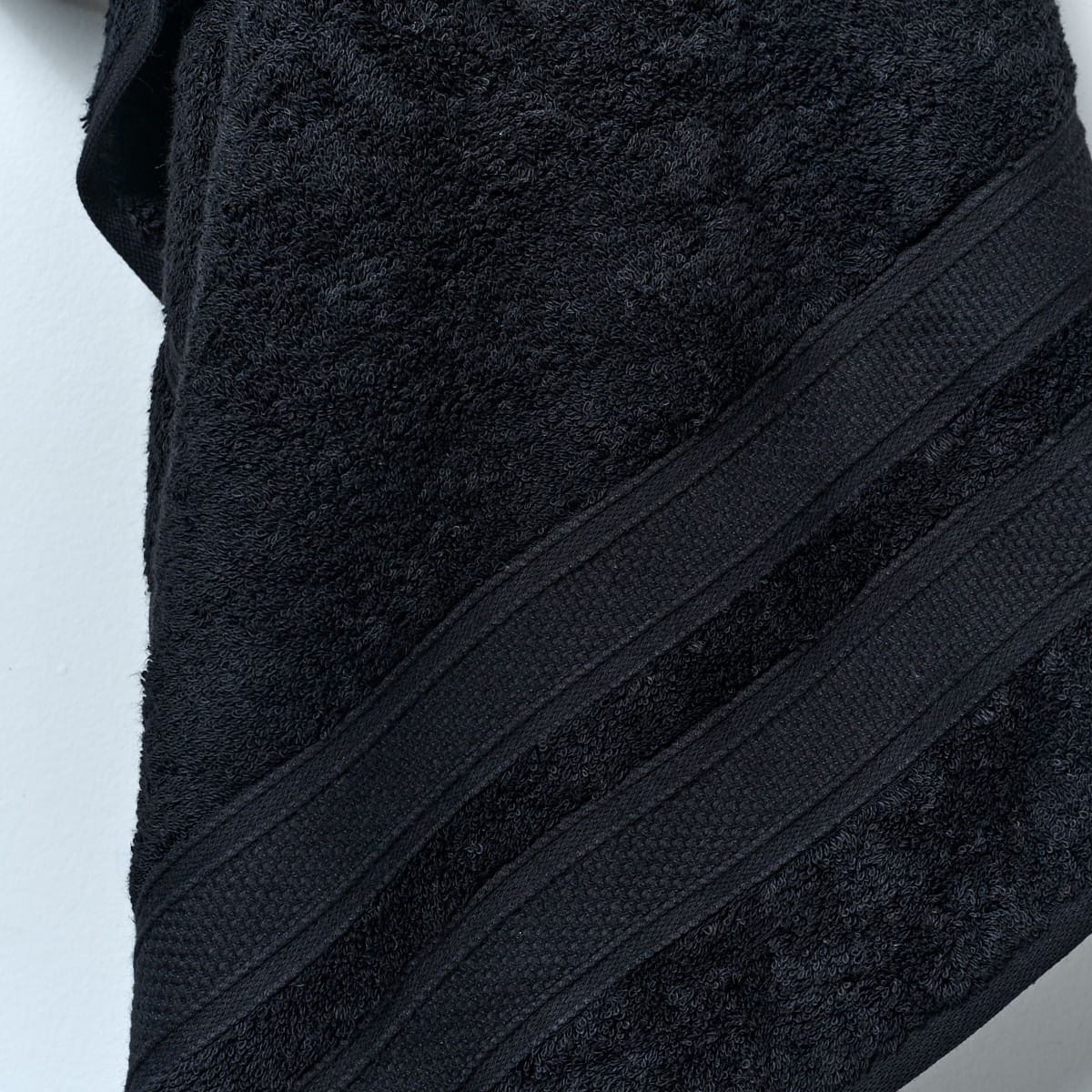 03 10 0043 Toalha Banho Magnifique Preto 002